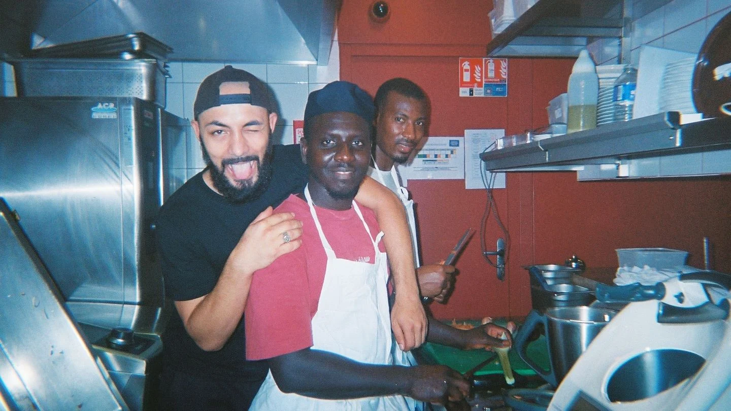 L’équipe en cuisine chez Rosalie