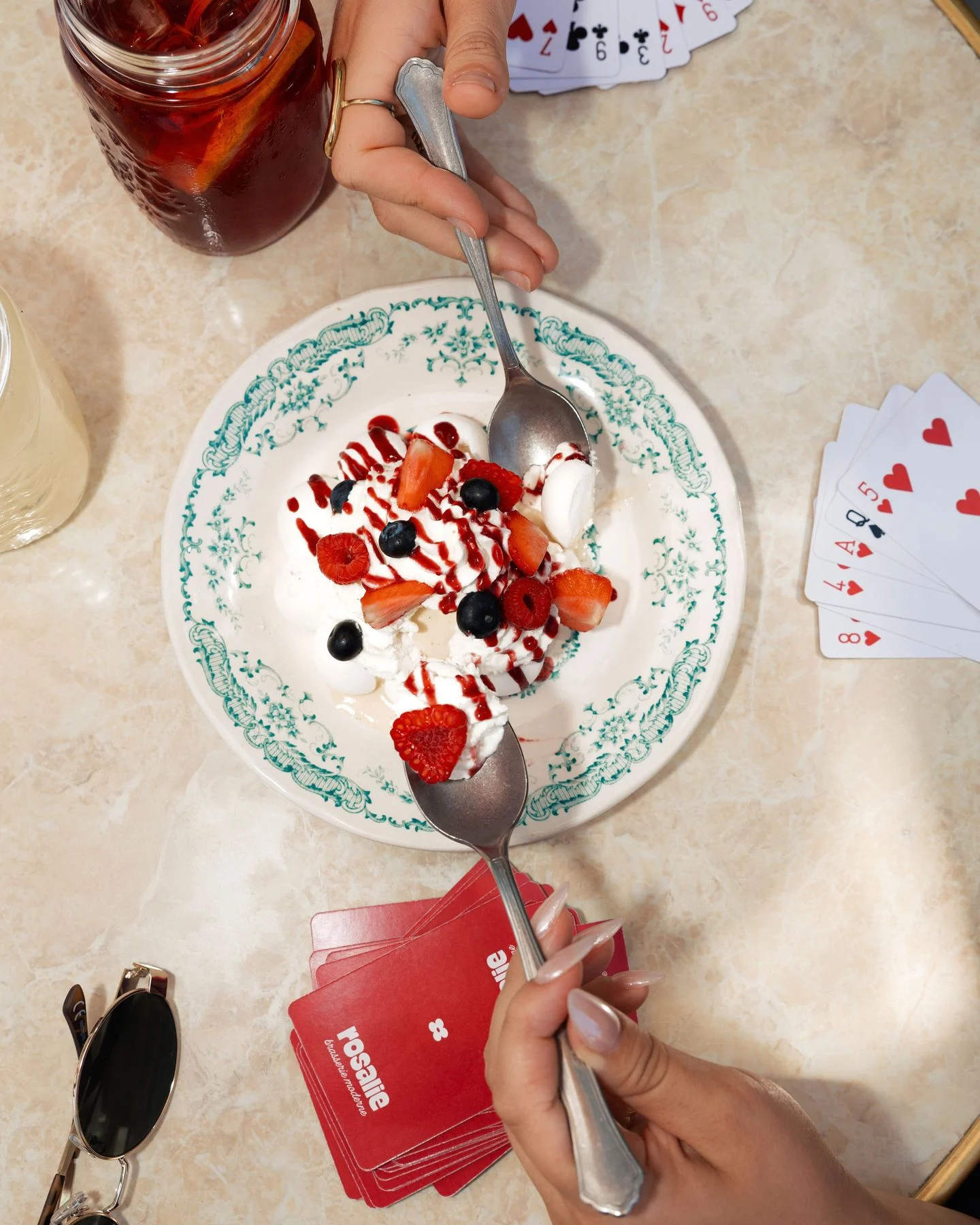 Vacherin aux fruits rouges chez Rosalie